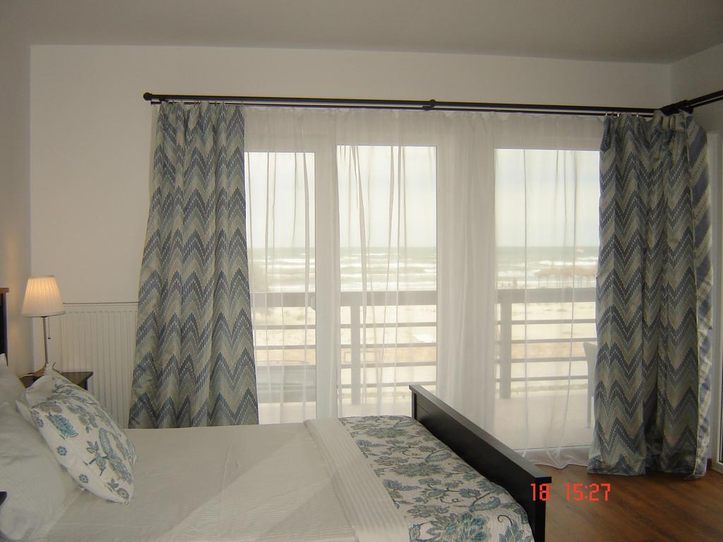 California Dreaming Hotel Navodari Bagian luar foto
